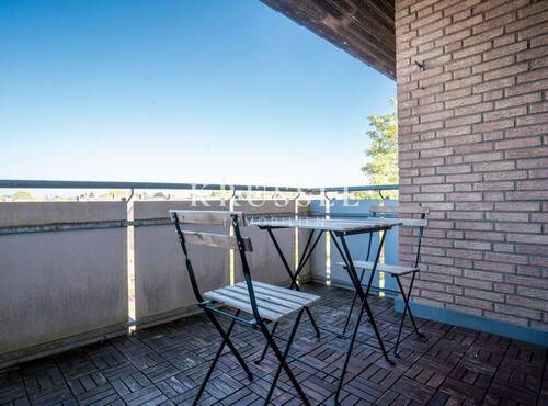 ...mit angrenzendem Balkon - 