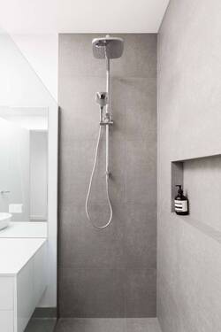 Kinderbad mit Dusche - 