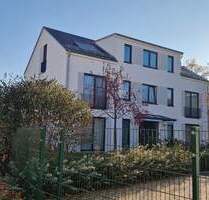 Sonnige 4-Raum-Wohnung - 1.230,00 EUR Kaltmiete, ca.  117,00 m² Wohnfläche in Taucha (PLZ: 04425)