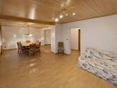 Wohn- und Esszimmer im Erdgeschoss - 7 Zimmer Doppelhaushälfte in St. Ingbert