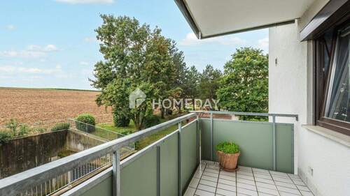 Balkon 2 - 3 Zimmer Etagenwohnung zum Kaufen in Eberdingen