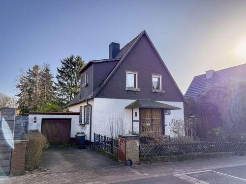 Front - Ihr neues gemütliches Zuhause mit traumhafter Lage und Grundstück in verkehrsberuhigtem Bereich