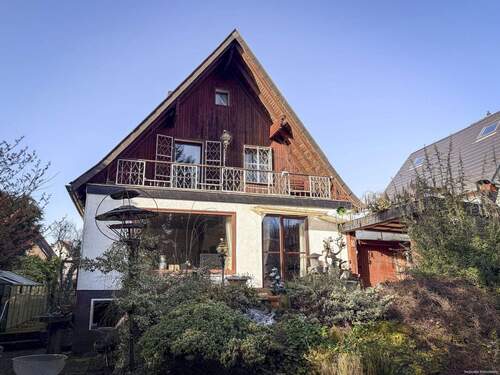 Hausrückseite - Einfamilienhaus zum Kaufen in Saarbrücken