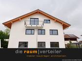 Außenansicht - Moderne 3-Zimmer-Dachgeschosswohnung mit Balkon in Bruckmühl - Erstbezug, ab 15.06.26
