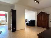 Flur mit Blick in den Wohnbereich - Etagenwohnung mit 91,00 m&sup2; in Hamburg zum Kaufen