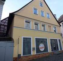 Gepflegtes, großzügiges Mehrfamilienhaus mit Gewerbe in 91522 Ansbach