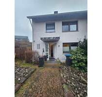 Familienfreundliches Reihenendhaus mit Garten, Kamin & Ausbaureserve in ruhiger Lage von Ennepetal