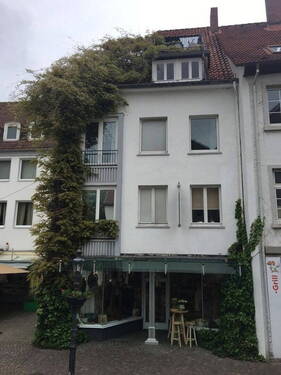 Hausansicht - 8 Zimmer Mehrfamilienhaus, Wohnhaus zum Kaufen in Minden