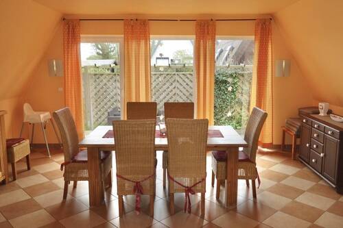 Essbereich - 5 Zimmer Mehrfamilienhaus, Wohnhaus zum Kaufen in Friedrichskoog Spitze
