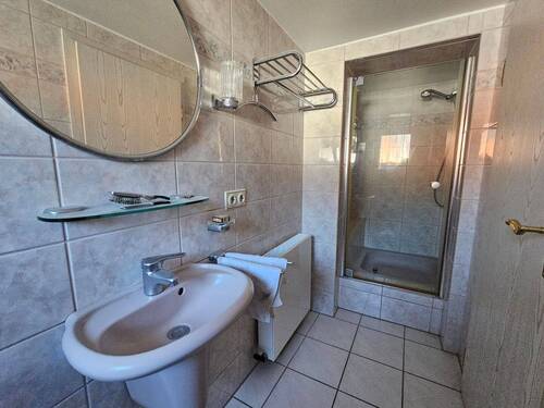 Badezimmer Erdgeschoss - 
