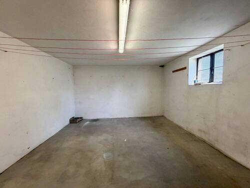 Garage - 