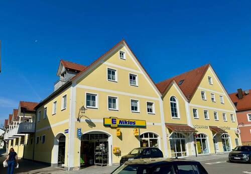 0 - Gemütliche Maisonette-Wohnung mit Balkon - Bestlage direkt am Marktplatz!