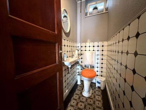 WC EG - 