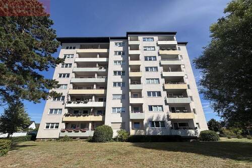 Frontansicht - 4 Zimmer Etagenwohnung zum Kaufen in Burgdorf