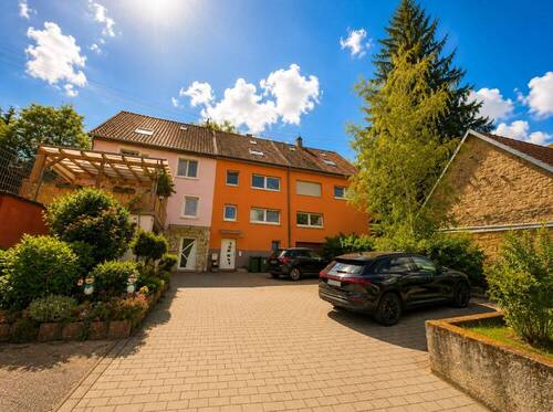 Straßenansicht - 9 Zimmer Einfamilienhaus zum Kaufen in Sinsheim / Waldangelloch