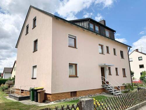 Außenansicht - ***LANDLIEBE***CHARMANTE 4 ZIMMER WOHNUNG IN RUHIGER LAGE IN OBERMICHELBACH