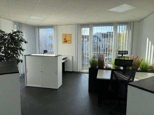 Büroraum 1.2 (1.OG) - All-Inclusive-Büros und exzellenter Service in Porz zu vermieten - Jetzt besichtigen!