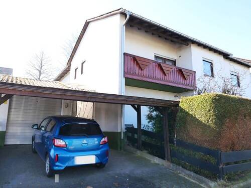 Garage am Haus - 7 Zimmer Mehrfamilienhaus, Wohnhaus zum Kaufen in Braunfels