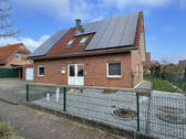 Bild1 - Einfamilienhaus mit Doppelgarage u. Carport