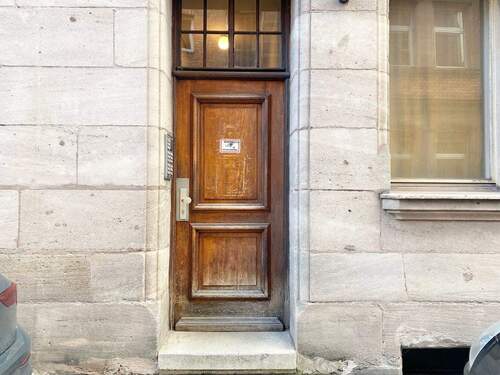 Haustüre.jpg - 2 Zimmer Etagenwohnung zur Miete in Nürnberg