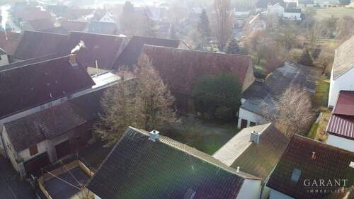 Hof - 7 Zimmer Mehrfamilienhaus, Wohnhaus in Dettelbach