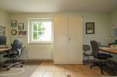 Büro KG - 