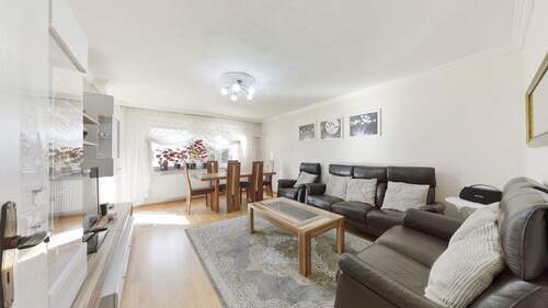 Wohnzimmer - Urban, ruhig, wertstabil - ca. 92 m² Wohnkomfort in gefragter Lage von Kirchheim