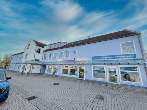 Bild 3 - 4 Zimmer Etagenwohnung in Nittendorf