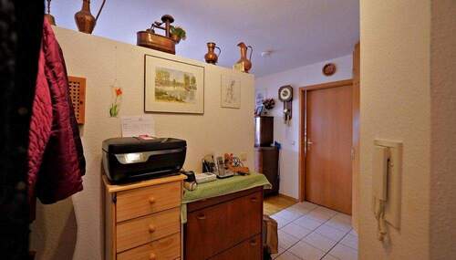 Gepflegte Diele mit Fliesen! - 2 Zimmer Etagenwohnung in Heilbronn Biberach