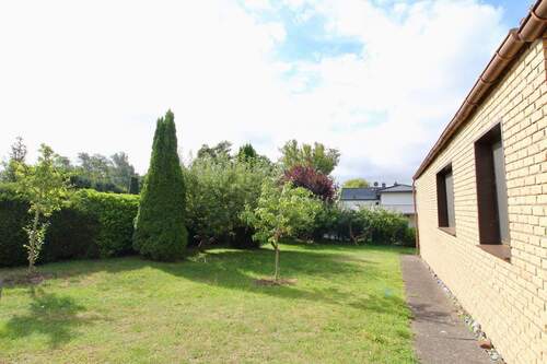 Garten mit Blick zum Bodden - 