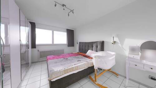 Komfortables Schlafzimmer - Etagenwohnung mit 85,00 m&sup2; in Frankfurt zum Kaufen