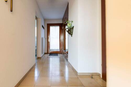 Erdgeschoss - Eingangsbereich - 