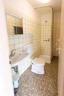 Gartengeschoss - Badezimmer 1 - 