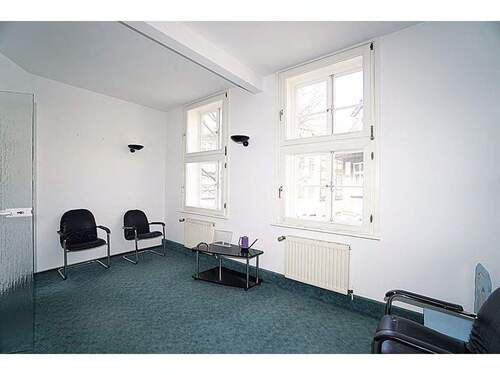 Wartezimmer - Etagenwohnung mit 146,00 m&sup2; in Osterode am Harz zum Kaufen