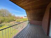 Balkon mit Blick ins Grüne - 