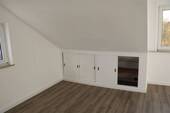 Wohnzimmerecke mit Stauraum - Etagenwohnung mit 95,00 m² in Bremen zur Miete