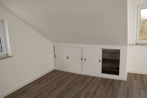 Wohnzimmerecke mit Stauraum - Etagenwohnung mit 95,00 m² in Bremen zur Miete