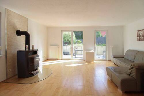 2. Wohnzimmer - 5 Zimmer Doppelhaushälfte zum Kaufen in Wülfrath