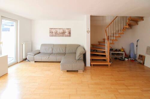 3. Wohnzimmer - 5 Zimmer Doppelhaushälfte in Wülfrath