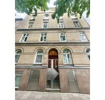 Altbauflair über den Dächern von St. Georg! 3 Zimmer, Küche, HW, Bad und Balkon - Hamburg