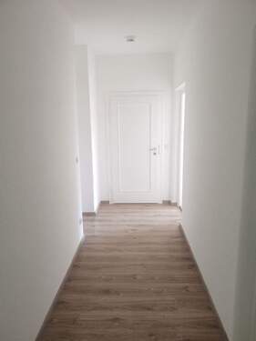 Flur - 3 Zimmer Terrassenwohnung in Chemnitz