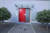 Hauseingang - 4 Zimmer Etagenwohnung zum Kaufen in Hainburg