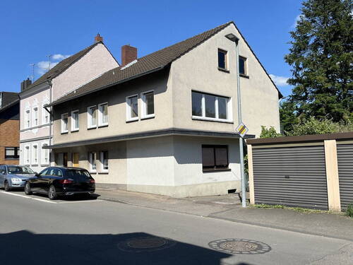 Aussenansicht - Mehrgenerationenhaus mit guter Anbindung nach Köln - 2 Wohneinheiten + ausbaufähiges Dachgeschoss
