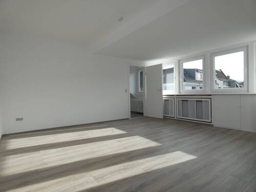 Wohnraum - Schicke Dachgeschosswohnung im Kaiserviertel Dortmunds