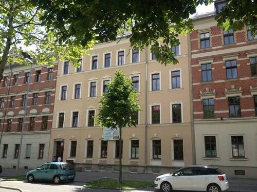 Straßenansicht - Etagenwohnung mit 95,00 m&sup2; in Chemnitz zur Miete