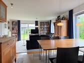 Wohn-/Esszimmer - 