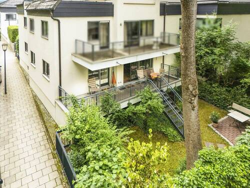 Gartenansicht - 4 Zimmer Etagenwohnung zum Kaufen in München