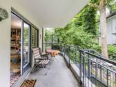 Terrasse mit Zugang zum Garten - 