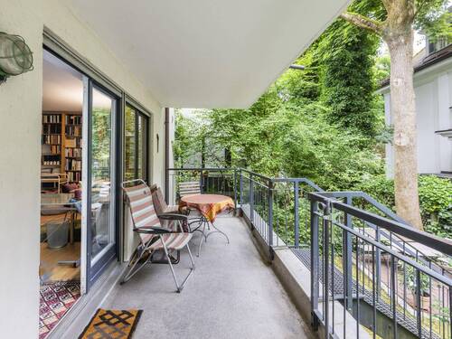 Terrasse mit Zugang zum Garten - 
