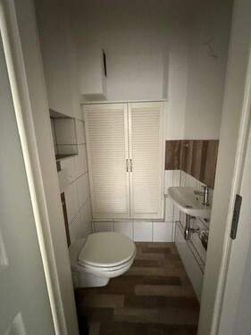 WC - 